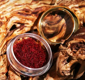 تصویر 1 از زعفران نگین طبیعی خشک با کیفیت ناب ایرانی